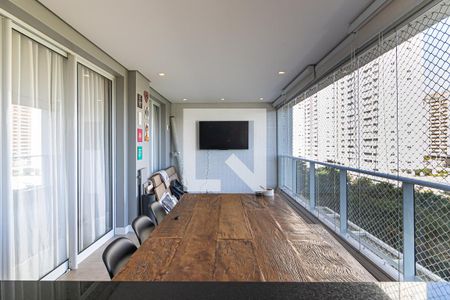 Apartamento à venda com 134m², 3 quartos e 2 vagasVaranda