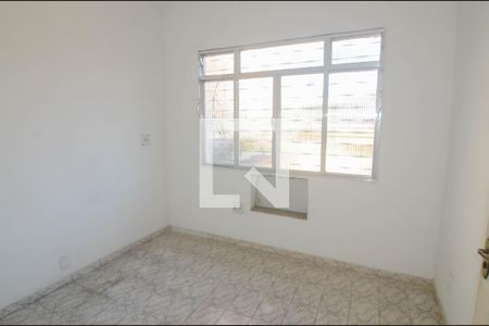 Quarto  de casa para alugar com 3 quartos, 100m² em Vila Flavia, Duque de Caxias