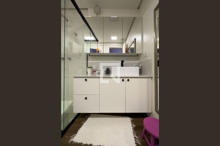 Apartamento à venda com 123m², 3 quartos e 3 vagas Apartamento à venda com 123m², 3 quartos e 3 vagasBanheiro da Suíte