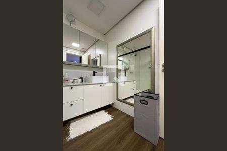 Apartamento à venda com 123m², 3 quartos e 3 vagas Apartamento à venda com 123m², 3 quartos e 3 vagasBanheiro da Suíte