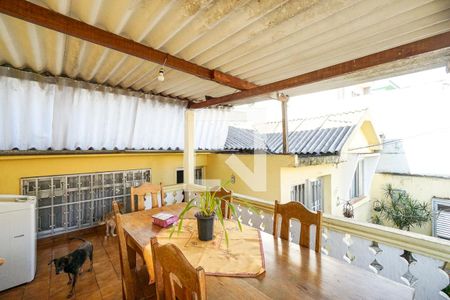 Casa à venda com 90m², 2 quartos e 1 vaga Casa à venda com 90m², 2 quartos e 1 vagaTerraço