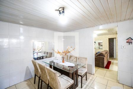 Casa à venda com 90m², 2 quartos e 1 vaga Casa à venda com 90m², 2 quartos e 1 vagaCozinha