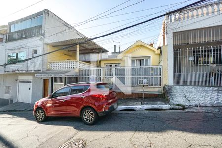 Casa à venda com 90m², 2 quartos e 1 vaga Casa à venda com 90m², 2 quartos e 1 vagaFachada