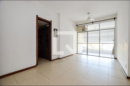Sala de apartamento para alugar com 2 quartos, 90m² em Icaraí, Niterói