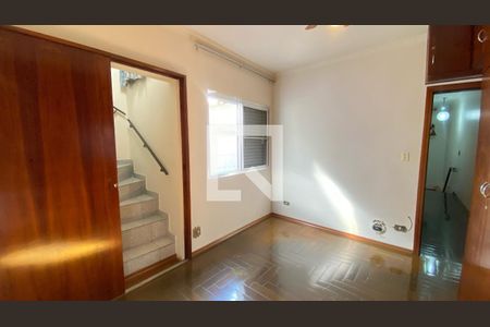 Casa à venda com 198m², 3 quartos e 2 vagasQuarto 2