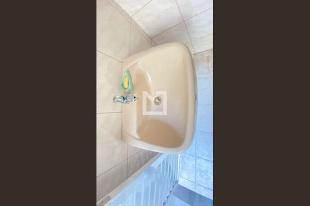 Casa à venda com 198m², 3 quartos e 2 vagasBanheiro - Área de Serviço Descoberta