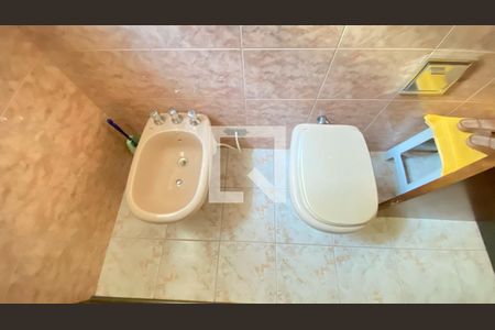 Casa à venda com 198m², 3 quartos e 2 vagasBanheiro Social 