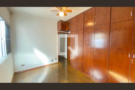 Casa à venda com 198m², 3 quartos e 2 vagasQuarto 2