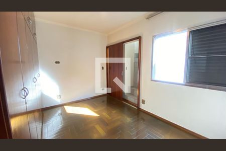 Casa à venda com 198m², 3 quartos e 2 vagasQuarto 2