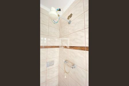 Casa à venda com 198m², 3 quartos e 2 vagasBanheiro - Área de Serviço Descoberta