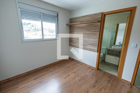 Quarto 1 / suite de apartamento para alugar com 2 quartos, 74m² em Ouro Preto, Belo Horizonte