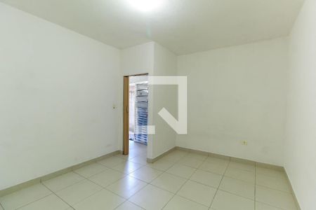 Sala/Quarto de casa para alugar com 1 quarto, 26m² em Vila Invernada, São Paulo