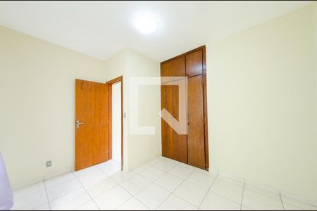 Quarto 1 de apartamento para alugar com 2 quartos, 82m² em Jardim Montanhês, Belo Horizonte