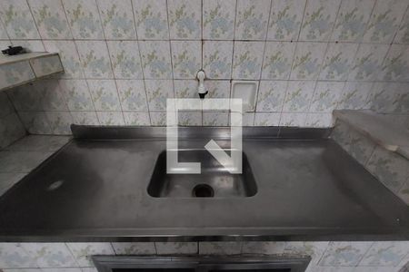 Casa para alugar com 56m², 2 quartos e sem vagaCOZINHA