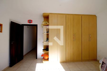 Casa à venda com 219m², 3 quartos e 2 vagasQuarto 3 