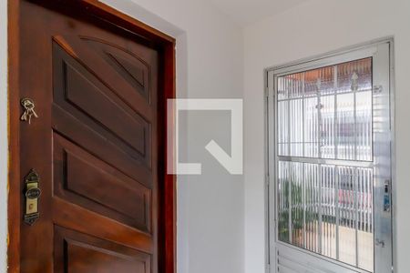 Casa à venda com 143m², 3 quartos e 2 vagas Casa à venda com 143m², 3 quartos e 2 vagasEntrada