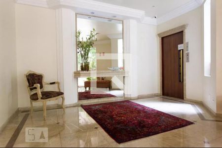 Apartamento à venda com 170m², 3 quartos e 2 vagasEntrada