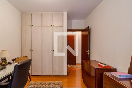 Apartamento à venda com 170m², 3 quartos e 2 vagasQuarto 2