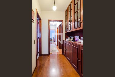 Apartamento à venda com 170m², 3 quartos e 2 vagasCorredor