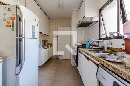 Apartamento à venda com 170m², 3 quartos e 2 vagasCozinha