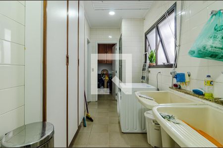 Apartamento à venda com 170m², 3 quartos e 2 vagasÁrea de serviço