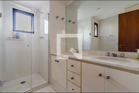 Apartamento à venda com 170m², 3 quartos e 2 vagasBanheiro