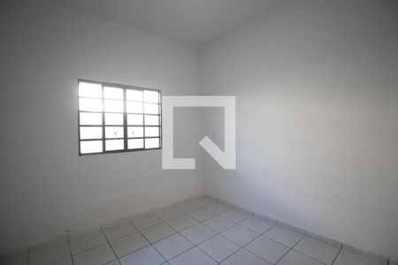 Quarto 2 de casa para alugar com 3 quartos, 100m² em Setor Santos Dumont, Goiânia