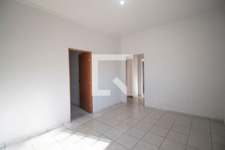 Sala de casa para alugar com 3 quartos, 100m² em Setor Santos Dumont, Goiânia