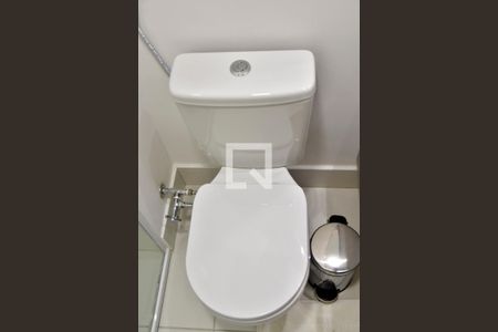 Banheiro de kitnet/studio à venda com 1 quarto, 23m² em República, São Paulo