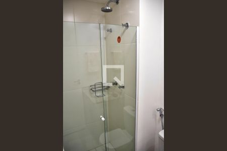 Banheiro de kitnet/studio à venda com 1 quarto, 23m² em República, São Paulo