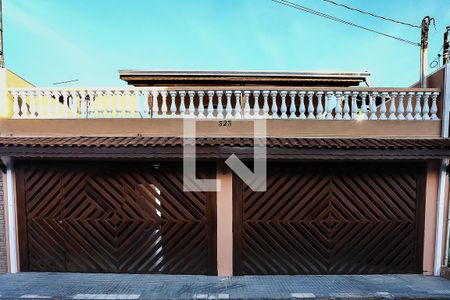 Casa à venda com 302m², 3 quartos e 4 vagasFachada