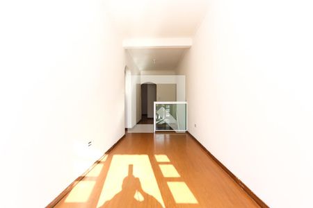 Casa à venda com 302m², 3 quartos e 4 vagasCorredor