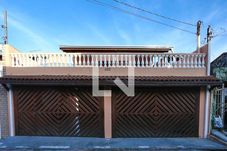 Casa à venda com 302m², 3 quartos e 4 vagasFachada