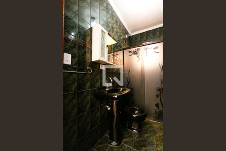 Casa à venda com 302m², 3 quartos e 4 vagasBanheiro 