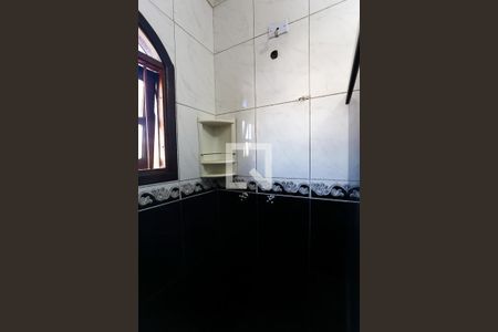 Casa à venda com 302m², 3 quartos e 4 vagasBanheiro 2