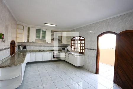 Casa à venda com 302m², 3 quartos e 4 vagasCozinha