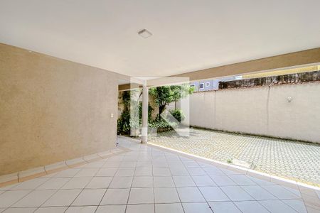 Casa à venda com 256m², 3 quartos e 4 vagasGaragem