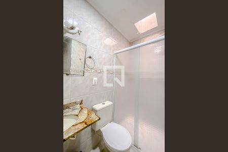 Casa à venda com 256m², 3 quartos e 4 vagasBanheiro Social