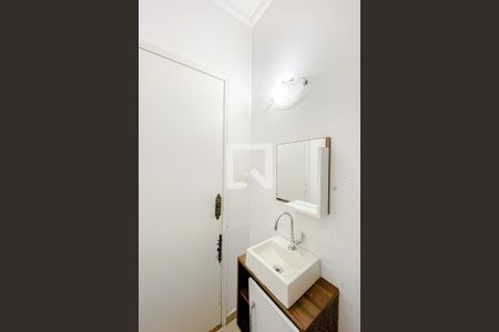 Casa à venda com 256m², 3 quartos e 4 vagasLavabo