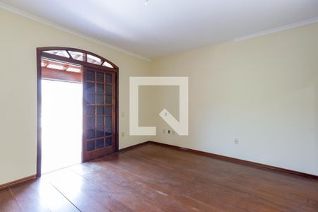 Casa à venda com 149m², 3 quartos e 2 vagas Casa à venda com 149m², 3 quartos e 2 vagasSuíte