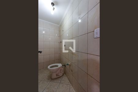 Casa à venda com 149m², 3 quartos e 2 vagas Casa à venda com 149m², 3 quartos e 2 vagasBanheiro de Serviço