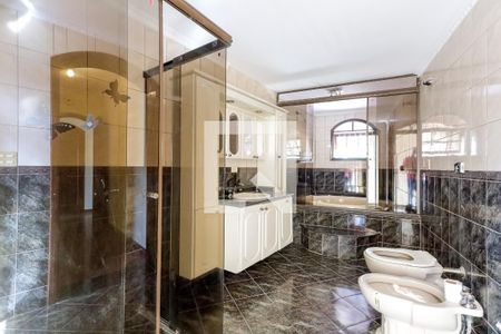 Casa à venda com 149m², 3 quartos e 2 vagas Casa à venda com 149m², 3 quartos e 2 vagasBanheiro da Suíte