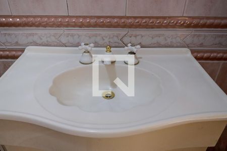 Casa à venda com 149m², 3 quartos e 2 vagas Casa à venda com 149m², 3 quartos e 2 vagasBanheiro