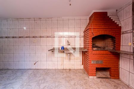 Casa à venda com 149m², 3 quartos e 2 vagas Casa à venda com 149m², 3 quartos e 2 vagasCozinha e Churrasqueira