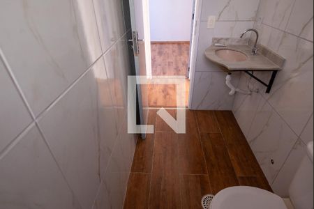 Banheiro de apartamento para alugar com 2 quartos, 66m² em Parque Bristol, São Paulo