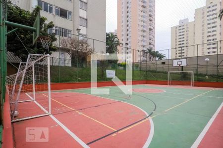 Quadra de apartamento para alugar com 2 quartos, 66m² em Parque Bristol, São Paulo