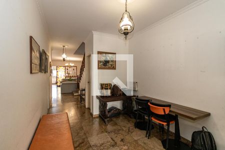 Hall de entrada de casa à venda com 4 quartos, 310m² em Planalto Paulista, São Paulo