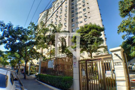 Apartamento à venda com 82m², 2 quartos e 1 vagaFachada e portari