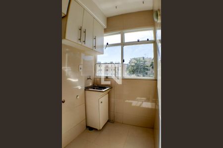 Apartamento à venda com 82m², 2 quartos e 1 vagaÁrea de Serviço