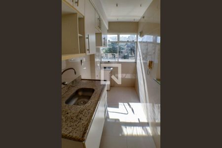 Apartamento à venda com 82m², 2 quartos e 1 vagaCozinha